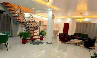 SINGLE DETACHED 4 BEDROOMS HOUSE NEAR THE BEACH.