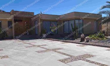 Arriendo Bella Casa, Barrio Residencial de Chamonate . Copiapó.