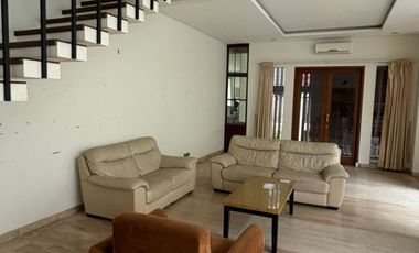 Disewakan Townhouse at Kemang