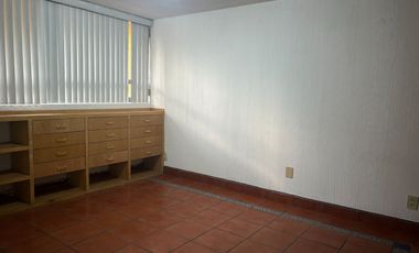 LINDA CASA EN ECHEGARAY