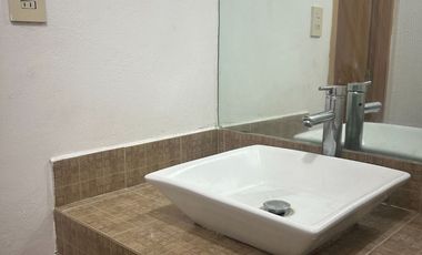 LINDA CASA EN ECHEGARAY