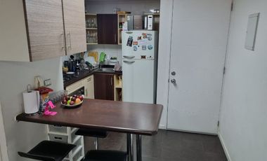 Arriendo depto de 2Hab 1 B a salida de Metro estación Lourdes disponible desde 1 fe febrero 2026