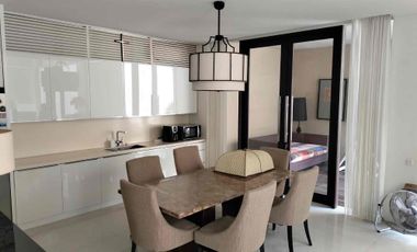 Rumah Tropical Modern Graha Famili dijual disewakan Surabaya Barat