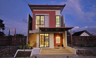 RUMAH MEWAH DALAM PERUMAHAN ONE GATE 5 MENIT SAJA KE MALIOBORO KOTA JOGJA