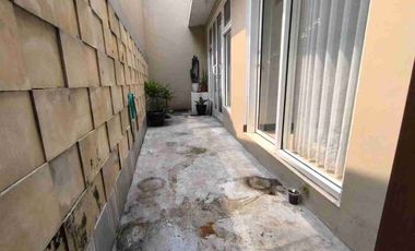 rumah 2 lantai furnish tinggal masuk dekat tol solo