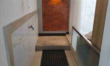 rumah 2 lantai furnish tinggal masuk dekat tol solo