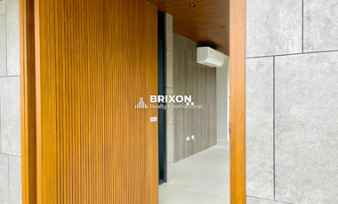 High-End Modern House for Sale In San Fernando