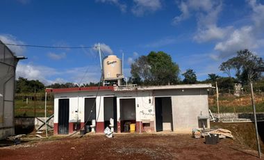 Terreno con Invernaderos · Infraestructura Lista para Operar