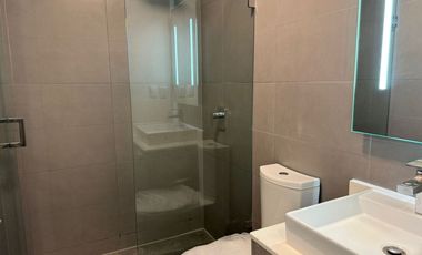 Se renta loft amueblado en Country Club