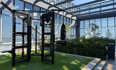 Se renta loft amueblado en Country Club