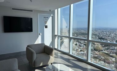 Se renta loft amueblado en Country Club