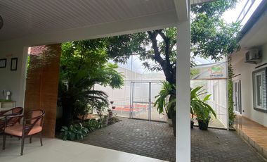 Jual Rumah Mewah dan Sebagian Isinya di Kota Subang Dekat Sarana Umum