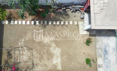 CASA AMPLIA EN ALQUILER CON ALTA CAPACIDAD DE USO – URB. SANTA ELENA