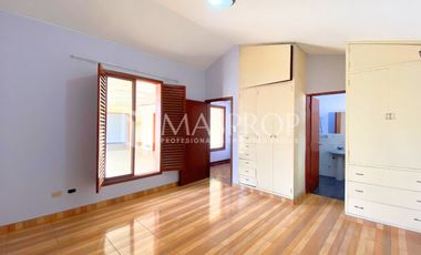 CASA AMPLIA EN ALQUILER CON ALTA CAPACIDAD DE USO – URB. SANTA ELENA