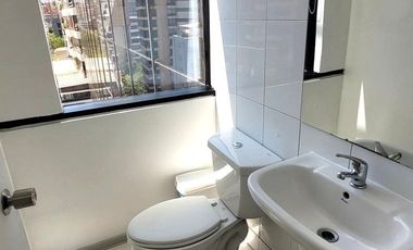 LADO METRO EL GOLF / AV. APOQUINDO