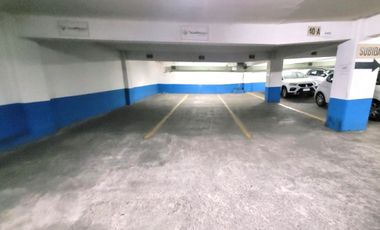 LADO METRO EL GOLF / AV. APOQUINDO