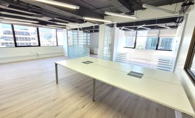 LADO METRO EL GOLF / AV. APOQUINDO