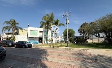 SE VENDE CASA EN RIBERAS DEL CAMPESTRE