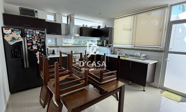 SE VENDE CASA EN RIBERAS DEL CAMPESTRE