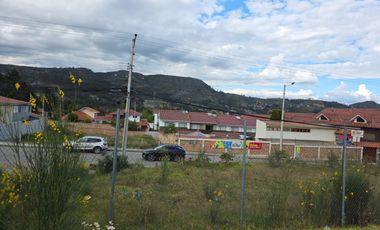 Venta de terreno en Challuabamba – 917 m² sector Supermaxi