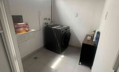 Depto amueblado en renta en Col. Roma sur frente a mercado Medellín.