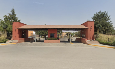 LV25-184 CASA EN VENTA DE RECUPERACION BANCARIA Privada Tepalcate 236, 52227 Fraccionamiento Hacienda de las Fuentes, State of Mexico