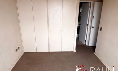 Departamento de 2 dormitorios y 2 baños en excelente ubicación.