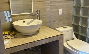 VENTA  CASA ATRÁS GALERIAS PERINORTE, HACIENDA DERRAMADERO, CUAUTITLAN IZCALLI