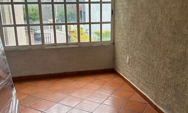 VENTA  CASA ATRÁS GALERIAS PERINORTE, HACIENDA DERRAMADERO, CUAUTITLAN IZCALLI