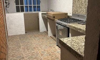 VENTA  CASA ATRÁS GALERIAS PERINORTE, HACIENDA DERRAMADERO, CUAUTITLAN IZCALLI