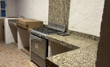 VENTA  CASA ATRÁS GALERIAS PERINORTE, HACIENDA DERRAMADERO, CUAUTITLAN IZCALLI