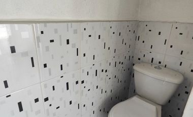 ¡Local Comercial Esquinero de Alto Impacto con 3 Vitrinas en Arriendo - Julio Flores / Morato!