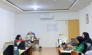 Dijual Ruko Kantor Siap pakai  full renovasi di Ifolia Harapan Indah Bekasi