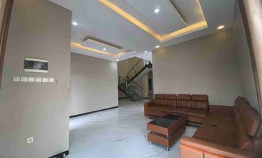 Dijual Murah Rumah Mewah 2 lantai di Gresik
