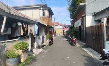 TURUN HARGA RUMAH di Kemayoran Murah JARANG ADA Lokasi bagus dekat Stasiun Kereta Api Akses mobil