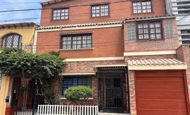 Departamento en venta en Bellavista con gran terraza y parrilla