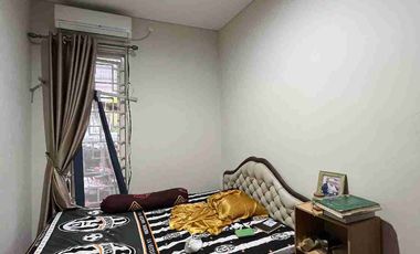 Dijual rumah tengah kota semi furnished
