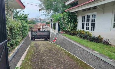 DIJUAL/DISEWAKAN RUMAH BESAR DI JL BELITUNG, BARANANG SIANG, DEKAT DENGAN KEBUN RAYA & MALL BOTANI