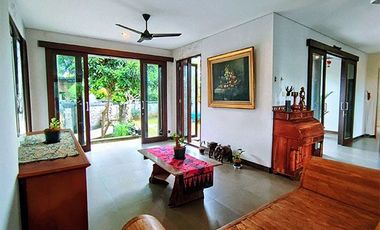 AMS-025.ASR 🌿 For Sale Villa Rice Field Views and Villages Environment Pering Blahbatuh – Gianyar