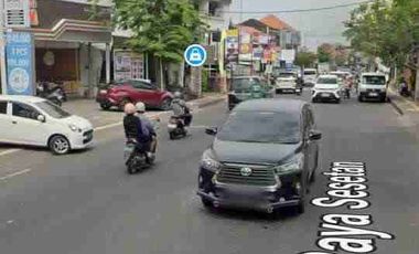 jual tanah 2,5 are dan bangunan di jln utama Raya Sesetan Denpasar
