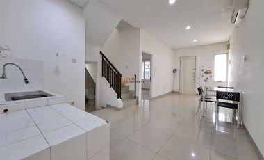 5 Menit ke Puri Indah Mall & Tunas Muda Kedoya, Disewa Rumah Puri Mansion Hawaii Fasilitas Kolam Renang, Kids Playground, Basket Court, Tennis Court