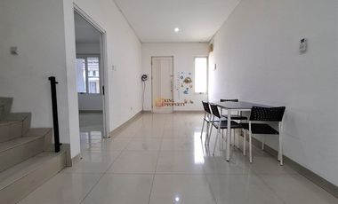 5 Menit ke Puri Indah Mall & Tunas Muda Kedoya, Disewa Rumah Puri Mansion Hawaii Fasilitas Kolam Renang, Kids Playground, Basket Court, Tennis Court