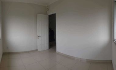 Cluster Vernonia Hoek sebelah Taman @Summarecon Bekasi Siap Huni CASH / KPR