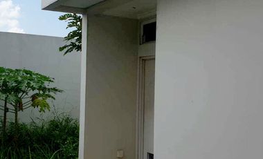 Cluster Vernonia Hoek sebelah Taman @Summarecon Bekasi Siap Huni CASH / KPR