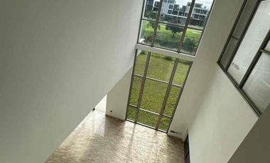 Disewakan Rumah The Mozard Signature 4 Kamar Tidur Baru