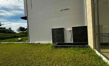 Disewakan Rumah The Mozard Signature 4 Kamar Tidur Baru