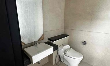 Disewakan Rumah The Mozard Signature 4 Kamar Tidur Baru