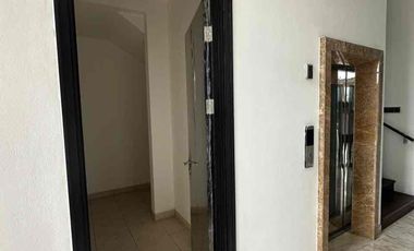 Disewakan Rumah The Mozard Signature 4 Kamar Tidur Baru