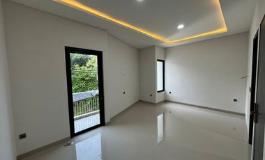 RUMAH DIJUAL DI KOMPLEK ALAM ELOK PONDOK INDAH