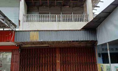 Ruko 3 lantai kawasan ramai kota Pontianak di Siantan, jl. Situt Mahmud